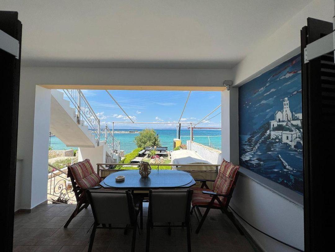 Ferienwohnung Ελένη Megalochori  Exterior foto