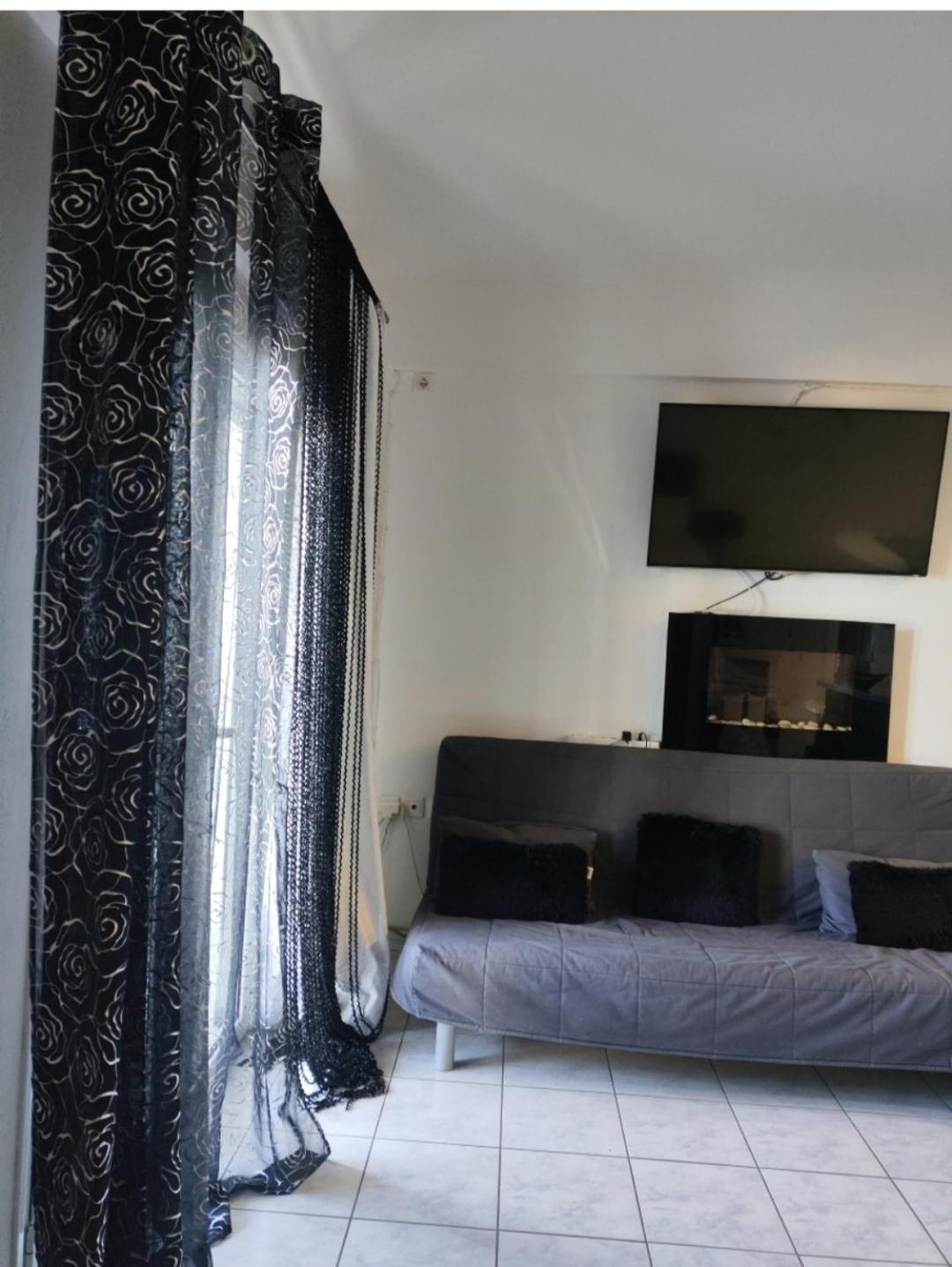 Ferienwohnung Ελένη Megalochori  Exterior foto